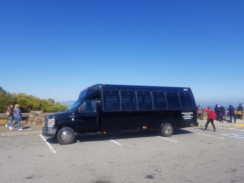 22 Seater  Bus